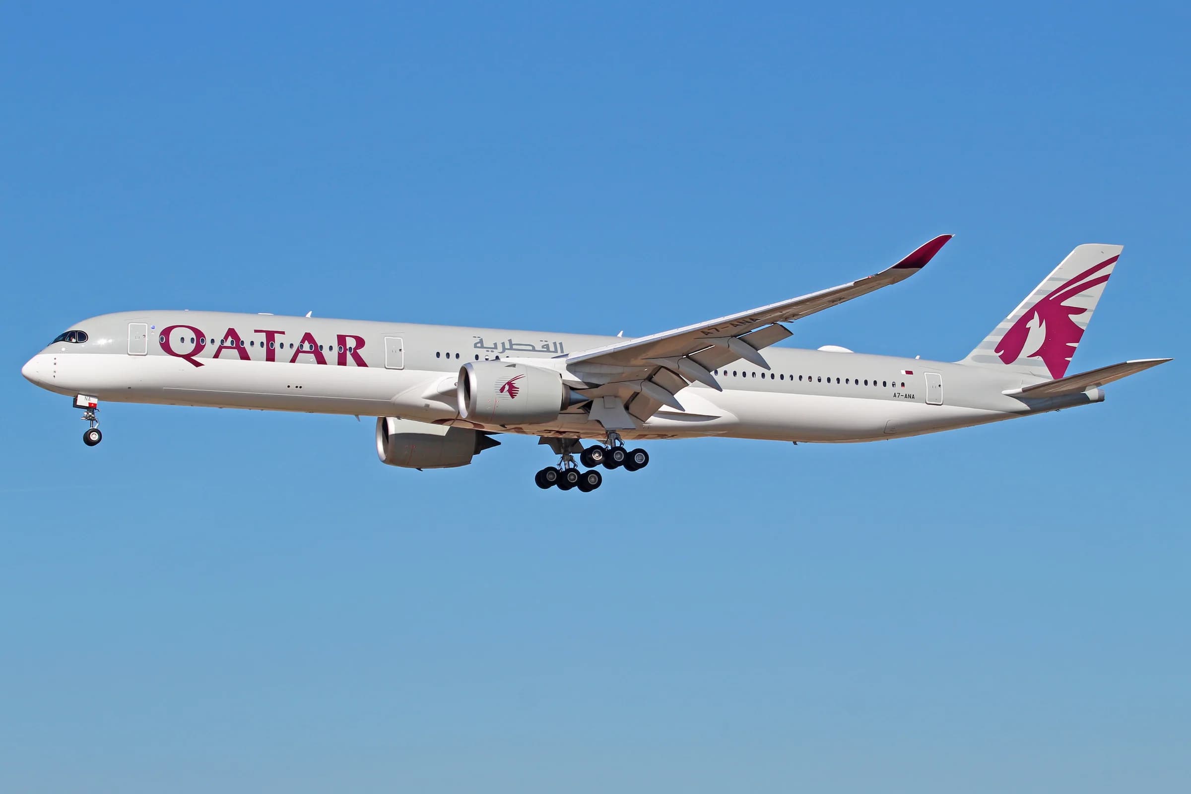 Самолёт Qatar Airways