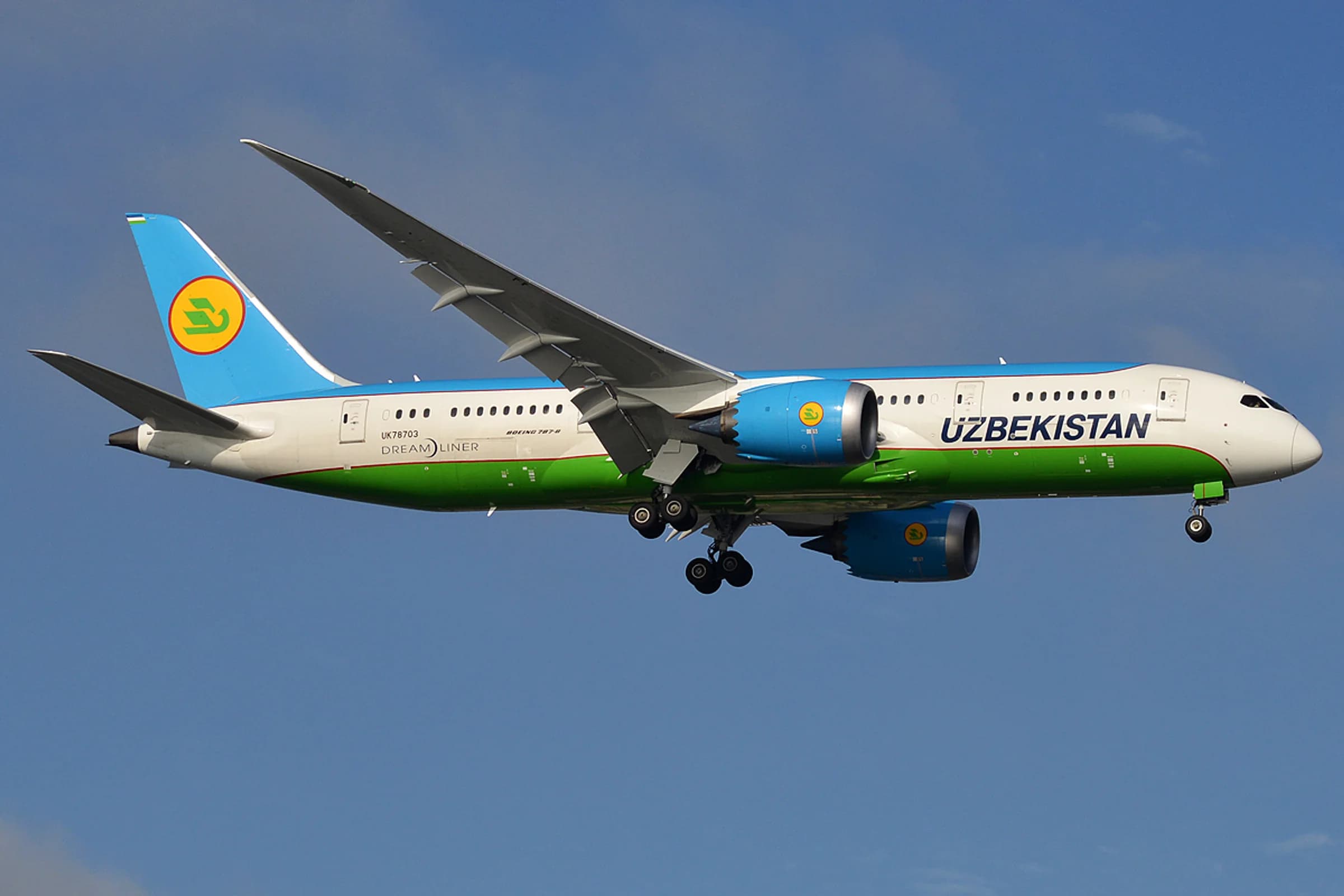 Самолёт Uzbekistan Airways